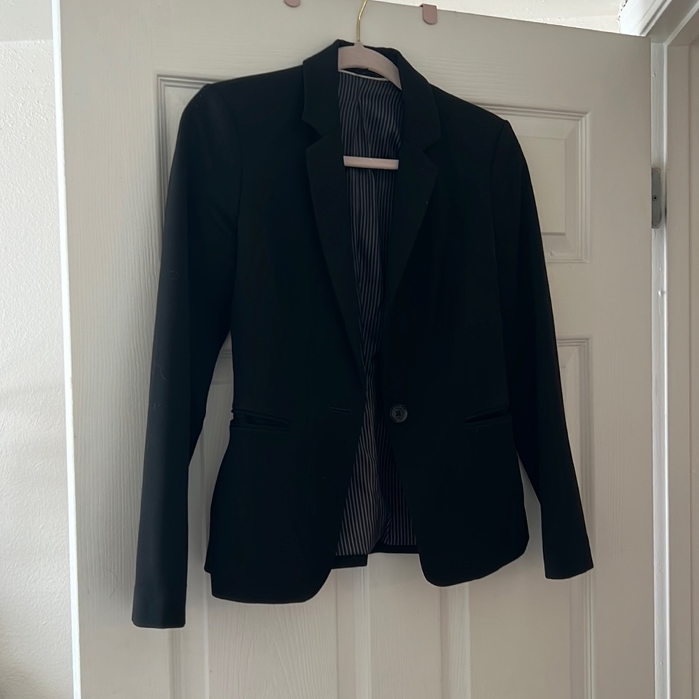 Great condition express blazer!
